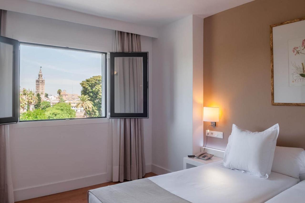 Hotel Alcázar Siviglia Esterno foto